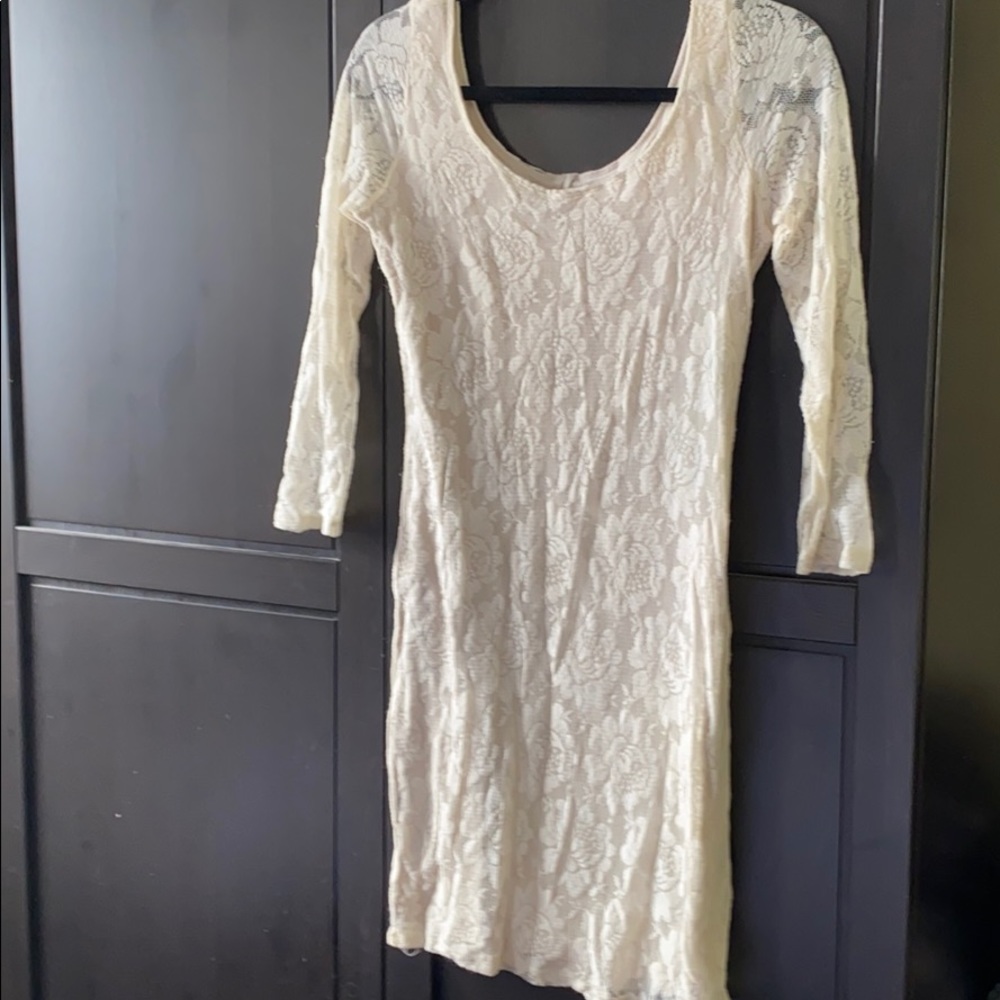 Dress - Picture 2 of 5